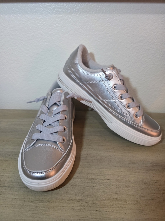 Skechers Shoes - Skechers Metallic Silver Low-Top Lace-Up Sneakers 6